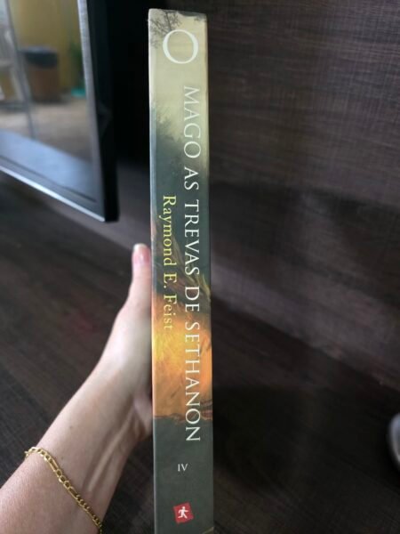 Mago - As Trevas de Sethanon - Raymond E. Feist